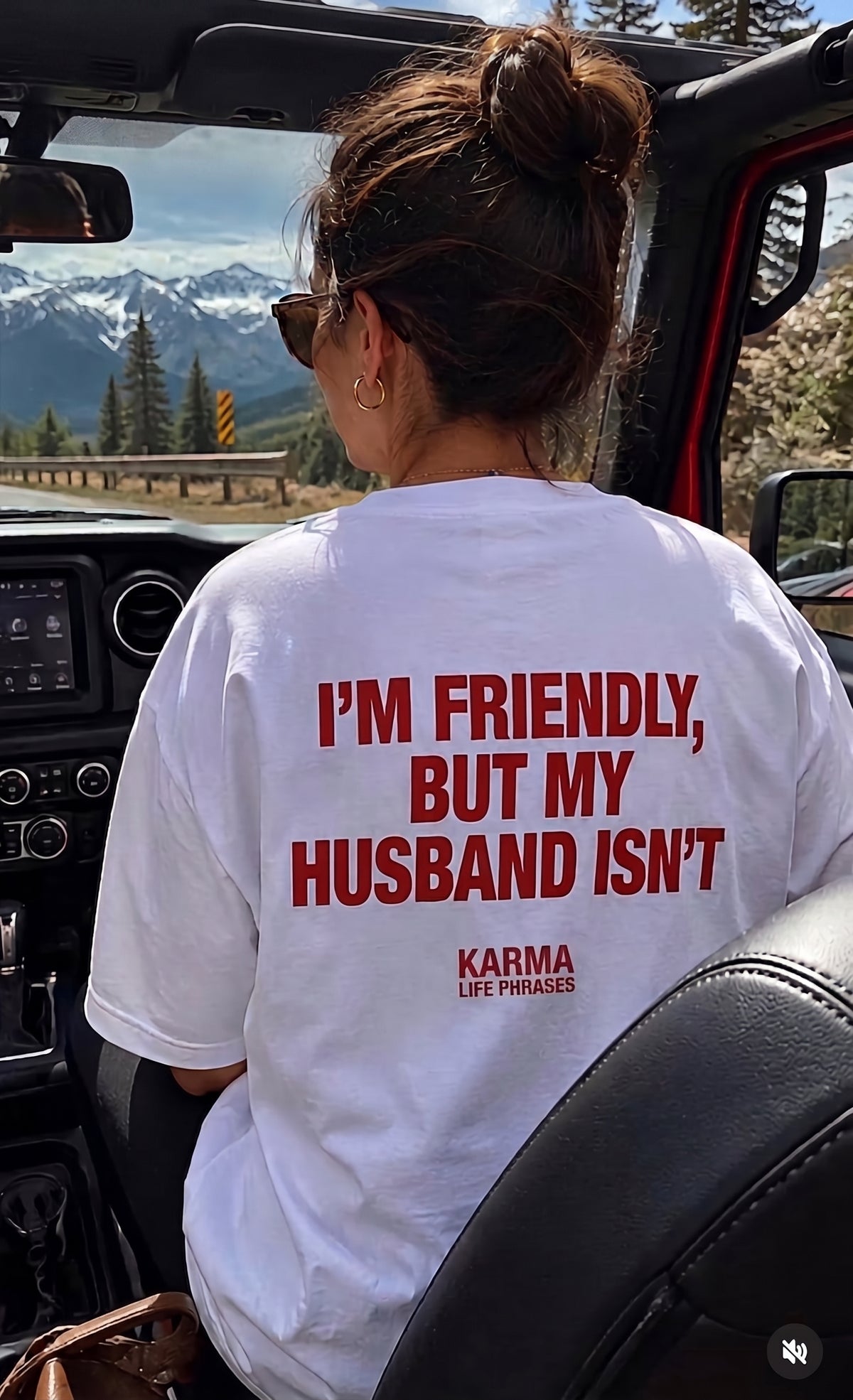 Polera Oversized KARMA – I´M FRIENDLY, MY HUSBAND ISN´T